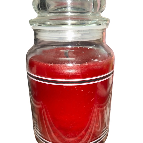 Retired Yankee Candle Black Band Macintosh 22oz Candle 90% full - Picture 3 of 6